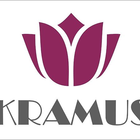 Hotel Kramus รูเซ ภายนอก รูปภาพ